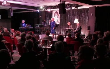 Recital "Kalinowe serce" w wykonaniu Bożeny Jagielskiej (26 stycznia 2023) 2
