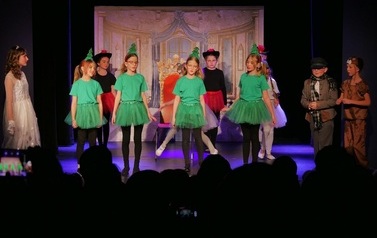  Premiera spektaklu Teatru AGRAFKA - "Porwanie Choinek" (27 stycznia 2023) 7