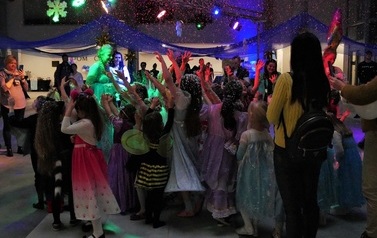 Bal kostiumowy dla dzieci "Elsa i przyjaciele" 