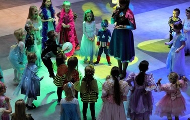 Bal kostiumowy dla dzieci "Elsa i przyjaciele" 