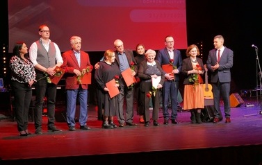 Uroczystość wręczenia nagr&oacute;d kulturalnych (21 marca 2023) 11