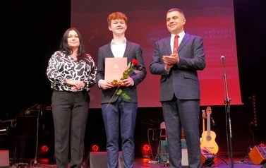 Uroczystość wręczenia nagr&oacute;d kulturalnych (21 marca 2023) 29