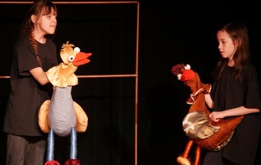 Premiera spektaklu "Dzi&oacute;b w dzi&oacute;b" Teatru Lalek Muchomor (26 marca 2023) 13