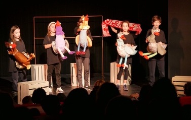 Premiera spektaklu "Dzi&oacute;b w dzi&oacute;b" Teatru Lalek Muchomor (26 marca 2023) 19