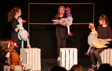Premiera spektaklu "Dzi&oacute;b w dzi&oacute;b" Teatru Lalek Muchomor (26 marca 2023) 29