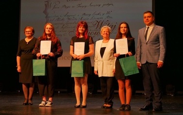 Koncert Laureat&oacute;w XVIII Puławskiego Turnieju Recytacji, Muzyki i Pieśni Narodowych &bdquo;Witaj Majowa Jutrzenko&rdquo; 8