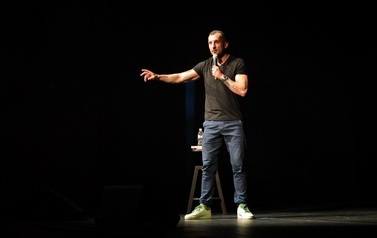Piotr Zola Szulowski Standup (12 maja 2023) 11