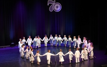 Gala Jubileuszowa 70-lecia Zespołu Pieśni i Tańca "Powiśle" im. Kazimiery Walczak "Mamci" (27 maja 2023) 39