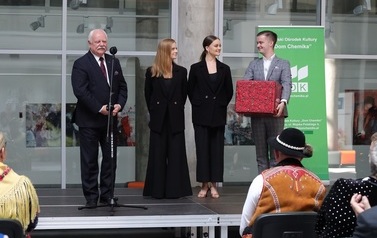 Gala Jubileuszowa 70-lecia Zespołu Pieśni i Tańca "Powiśle" im. Kazimiery Walczak "Mamci" (27 maja 2023) 55