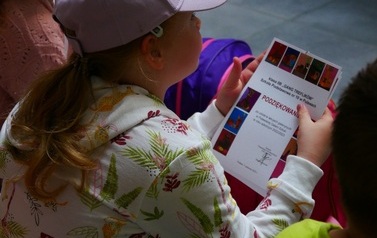 Wernisaż prac uczestnik&oacute;w lekcji galeryjnych (7 czerwca 2023)  15