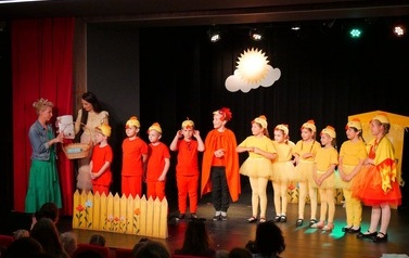 Teatrzyk Pinezka - "Na Podw&oacute;rzu" i inscenizacje w wykonaniu Teatru Agrafka (17 czerwca 2023) 13