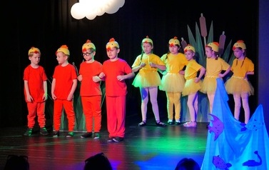 Teatrzyk Pinezka - "Na Podw&oacute;rzu" i inscenizacje w wykonaniu Teatru Agrafka (17 czerwca 2023) 22