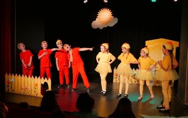 Teatrzyk Pinezka - "Na Podw&oacute;rzu" i inscenizacje w wykonaniu Teatru Agrafka (17 czerwca 2023) 26