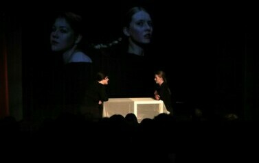 Premiera spektaklu Teatru SPUT&sup2; &quot;Siostry syjamskie&quot; (31 stycznia 2024) 18
