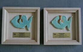 Dyplomy i statuetki z Międzynarodowego Festiwalu Piosenki Gdynia OPEN 1