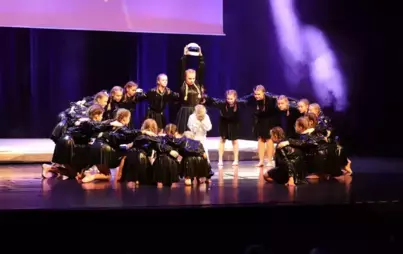 Zdjęcie do Spektakl akrobatyczny "U-Piter"